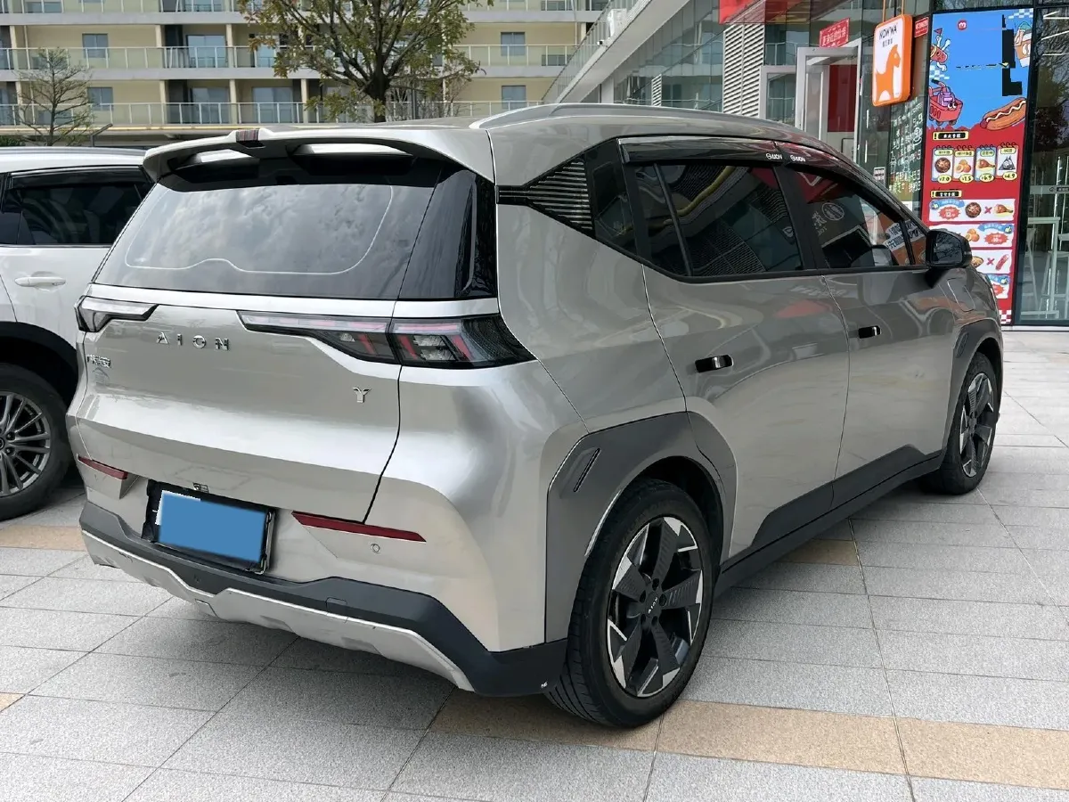 2022 Geely Okavango 1.8T 184HP L4 7DCT,autocango,china used car exporter,china ev exporter,chinese used car exporter,chinese used ev exporter