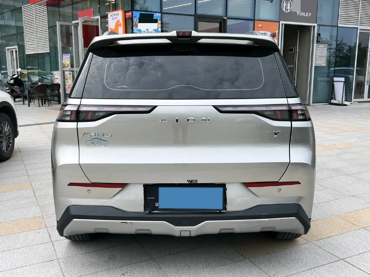 2022 Geely Okavango 1.8T 184HP L4 7DCT,autocango,china used car exporter,china ev exporter,chinese used car exporter,chinese used ev exporter