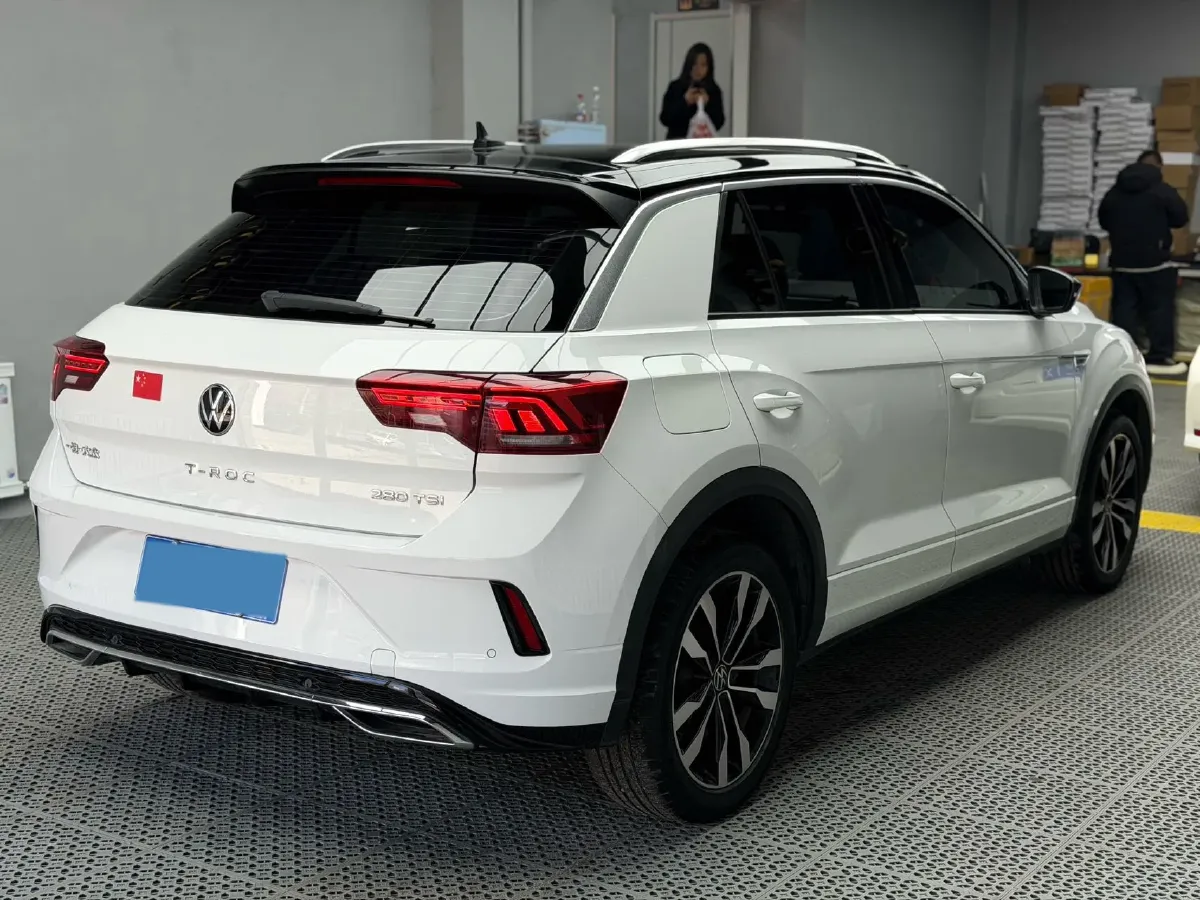 2022 Volkswagen T-Roc 1.4T 150HP L4 7DCT,autocango,china used car exporter,china ev exporter,chinese used car exporter,chinese used ev exporter