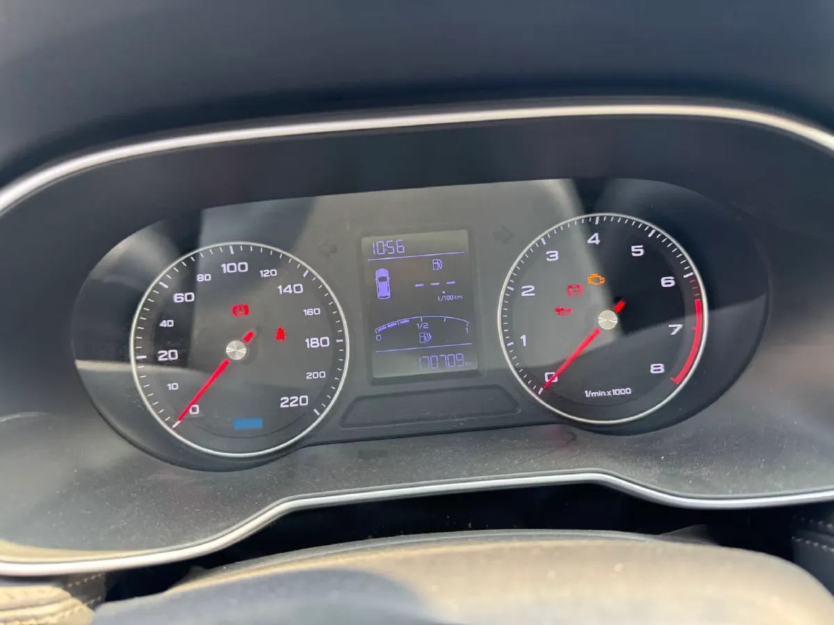 2018 Roewe RX5 1.5T 169HP L4 6MT,autocango,china used car exporter,china ev exporter,chinese used car exporter,chinese used ev exporter