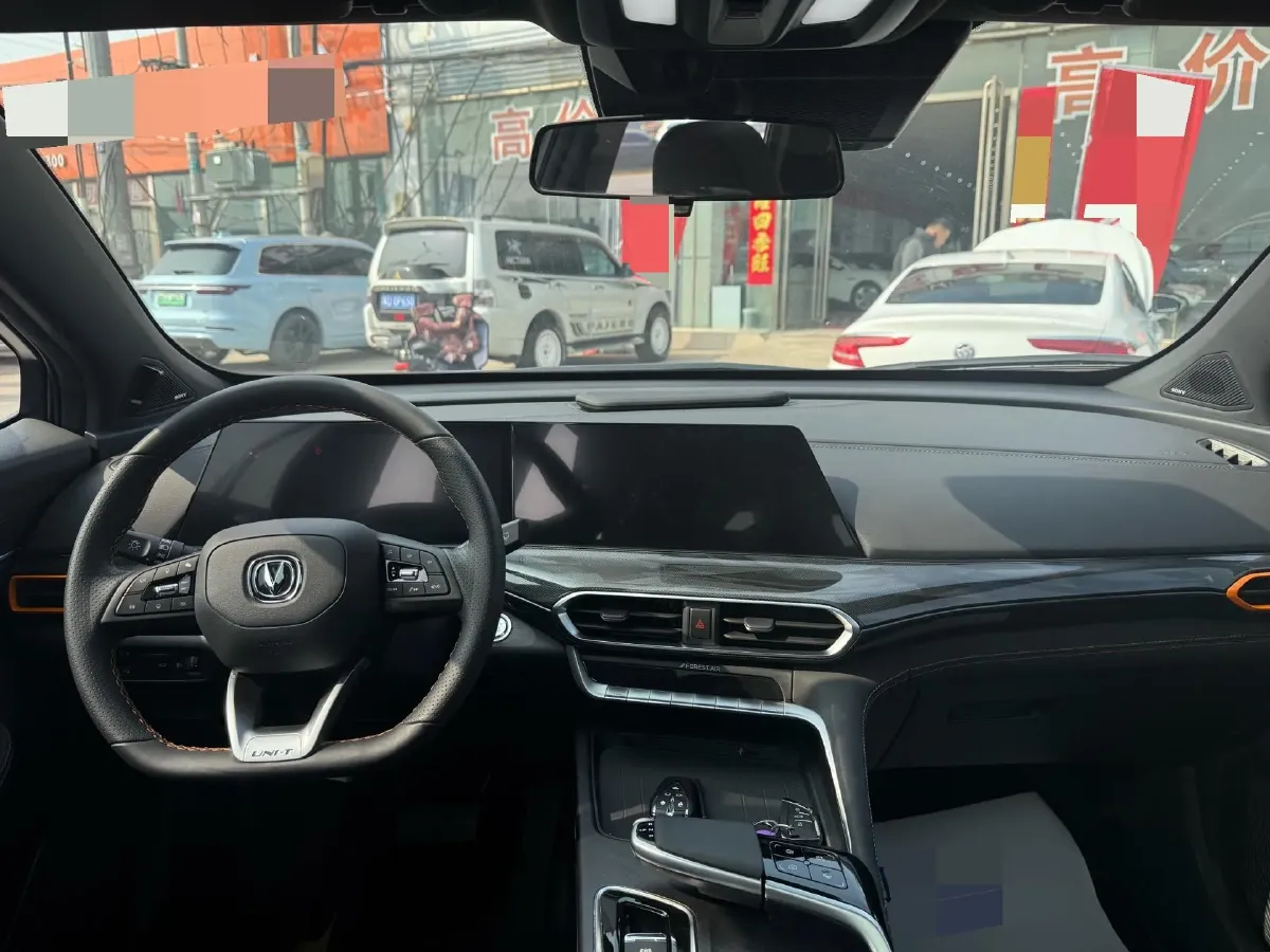 2022 ChangAn UNI-T 1.5T 188HP L4 7DCT,autocango,china used car exporter,china ev exporter,chinese used car exporter,chinese used ev exporter