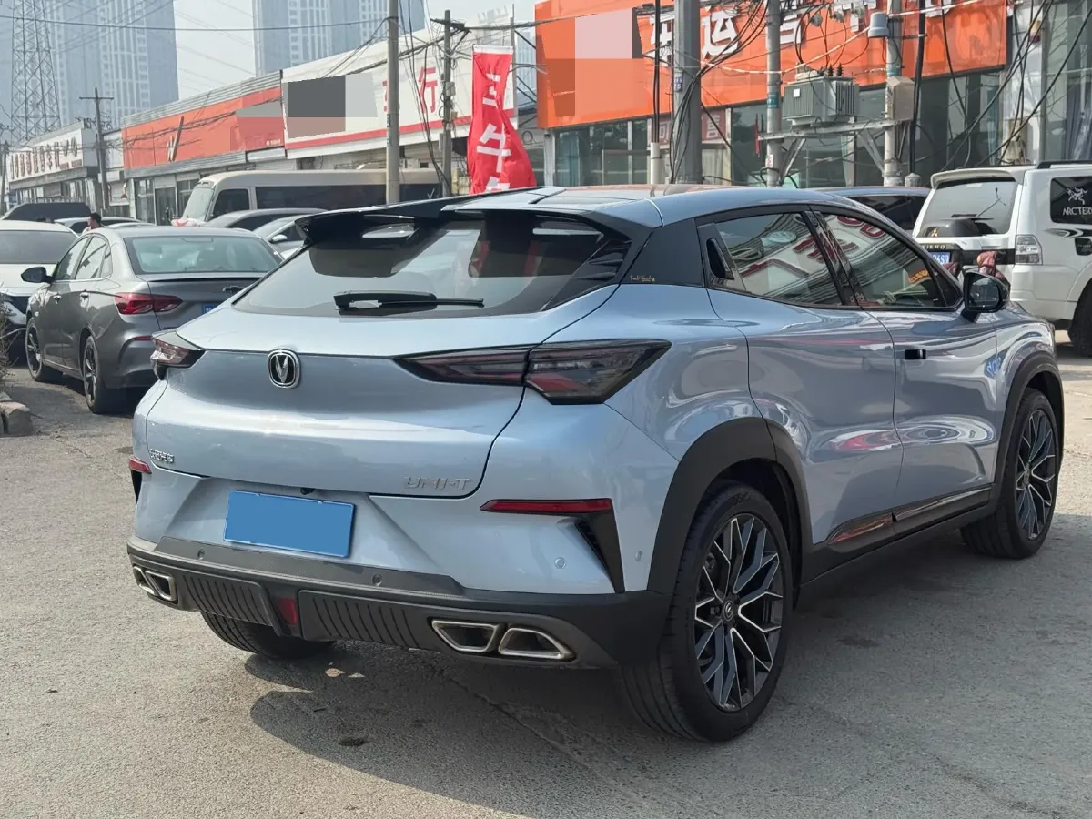 2022 ChangAn UNI-T 1.5T 188HP L4 7DCT,autocango,china used car exporter,china ev exporter,chinese used car exporter,chinese used ev exporter