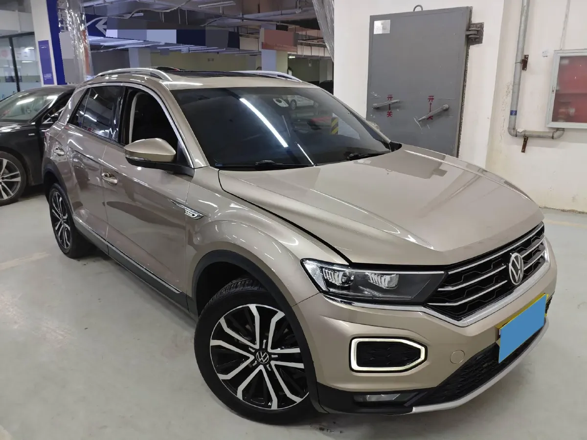 2021 Volkswagen T-Roc 1.4T 150HP L4 7DCT,autocango,china used car exporter,china ev exporter,chinese used car exporter,chinese used ev exporter
