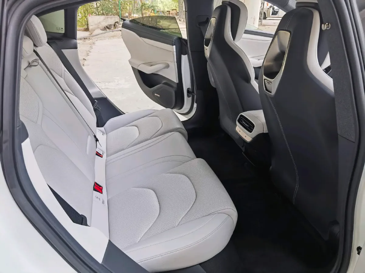 2024 MI SU7 BEV 73.6KWH,autocango,china used car exporter,china ev exporter,chinese used car exporter,chinese used ev exporter