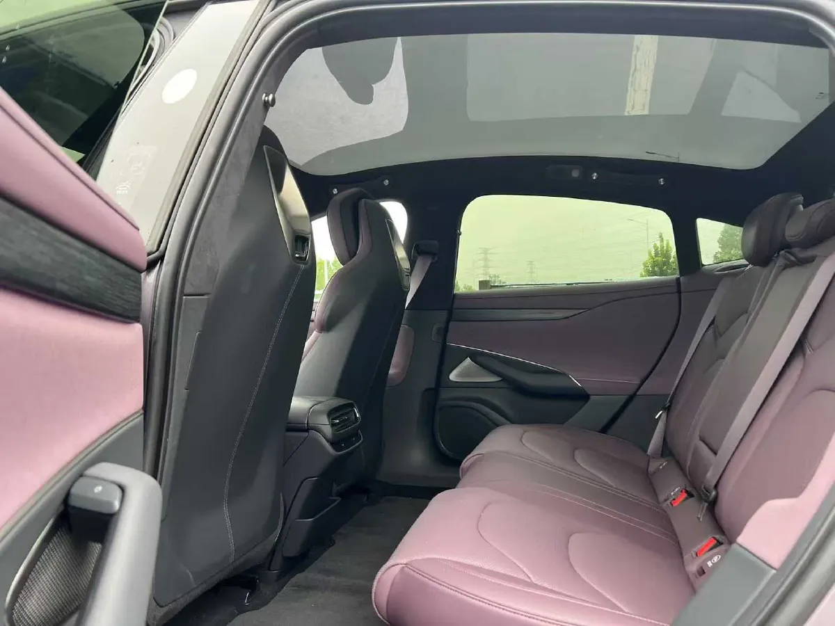 2024 MI SU7 BEV 101KWH,autocango,china used car exporter,china ev exporter,chinese used car exporter,chinese used ev exporter