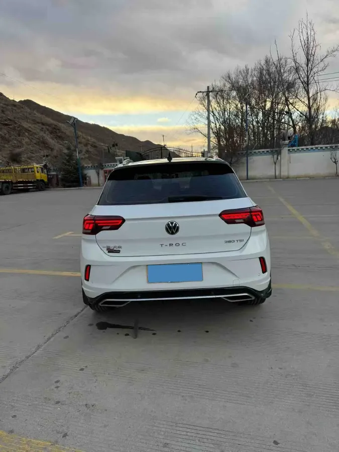 2022 Volkswagen T-Roc 1.4T 150HP L4 7DCT,autocango,china used car exporter,china ev exporter,chinese used car exporter,chinese used ev exporter