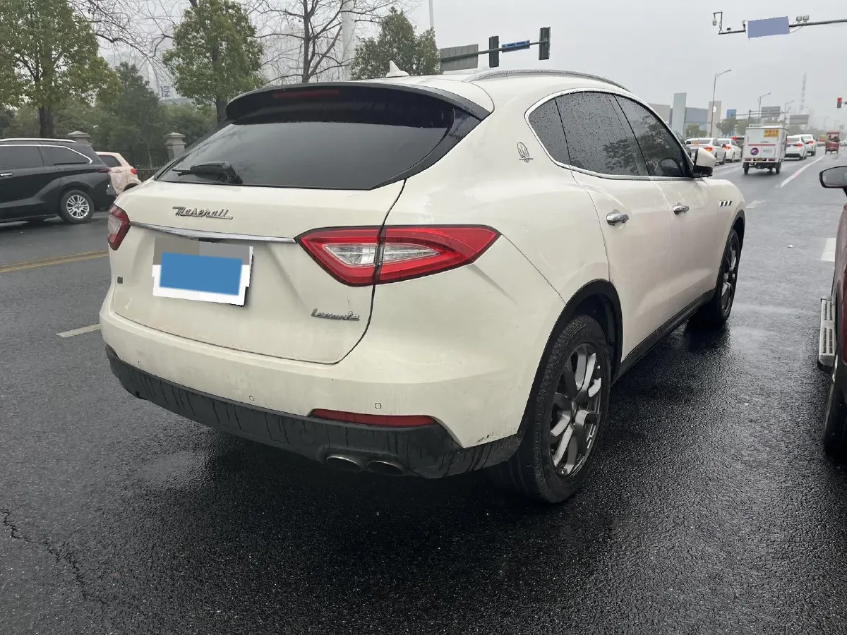 2018 Jaguar XJ 3.0T 340HP V6 8AT,autocango,china used car exporter,china ev exporter,chinese used car exporter,chinese used ev exporter