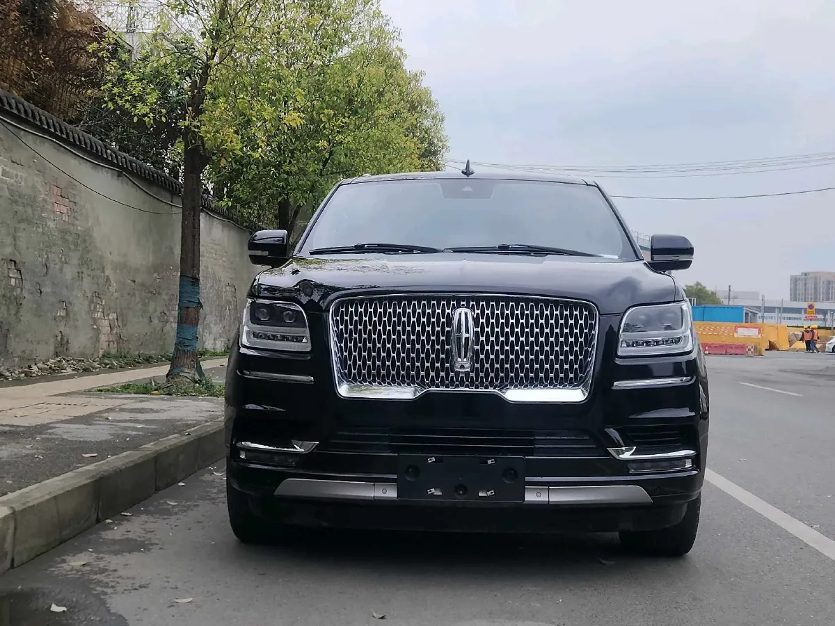 2020 Lincoln Navigator 3.5T 388HP V6 10AT,autocango,china used car exporter,china ev exporter,chinese used car exporter,chinese used ev exporter