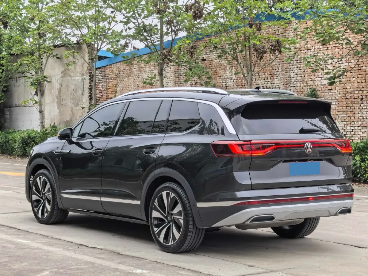 2024 Volkswagen Talagon 2.0T 220HP L4 7DCT,autocango,china used car exporter,china ev exporter,chinese used car exporter,chinese used ev exporter