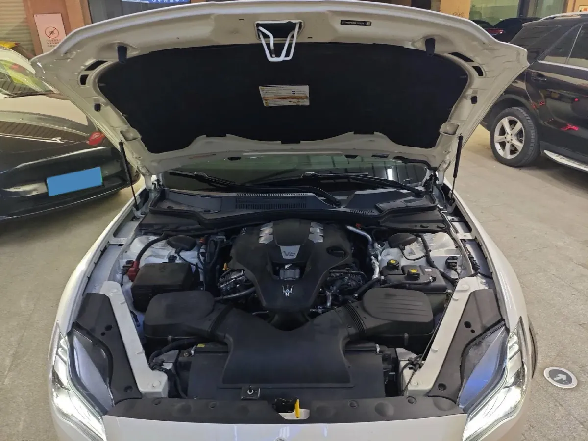 2019 Maserati Quattroporte 3.0T 350HP V6 8AT,autocango,china used car exporter,china ev exporter,chinese used car exporter,chinese used ev exporter