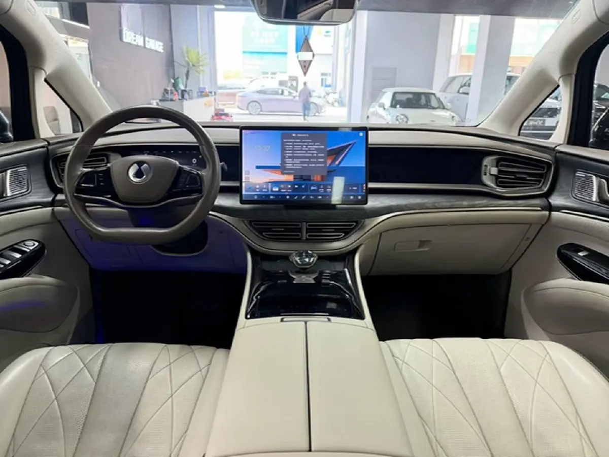 2022 HongQi HS7 3.0T 337HP V6 8AT,autocango,china used car exporter,china ev exporter,chinese used car exporter,chinese used ev exporter