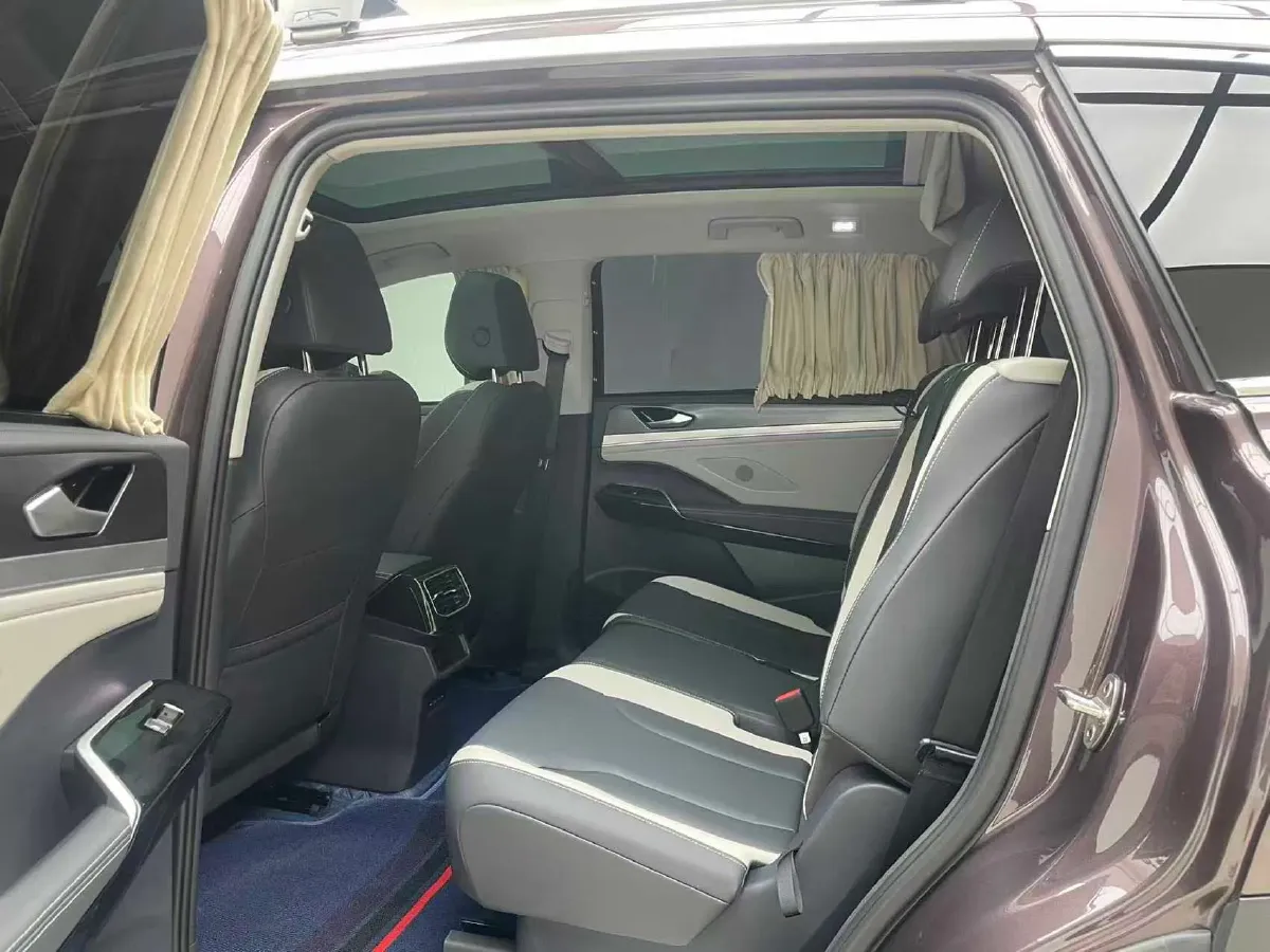 2022 Volkswagen ID.6 Crozz BEV 84.8KWH,autocango,china used car exporter,china ev exporter,chinese used car exporter,chinese used ev exporter