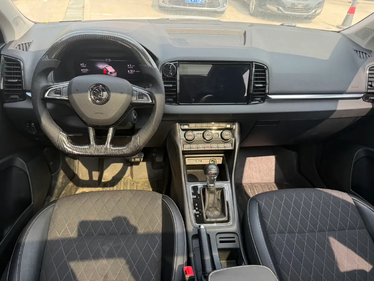 2019 Skoda Karoq 1.4T 150HP L4 7DCT,autocango,china used car exporter,china ev exporter,chinese used car exporter,chinese used ev exporter