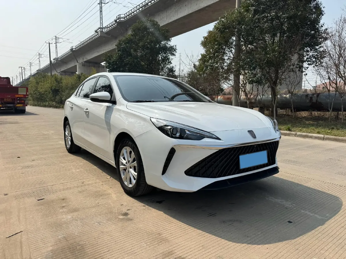 2023 Roewe i5 1.5L 129HP L4 CVT,autocango,china used car exporter,china ev exporter,chinese used car exporter,chinese used ev exporter