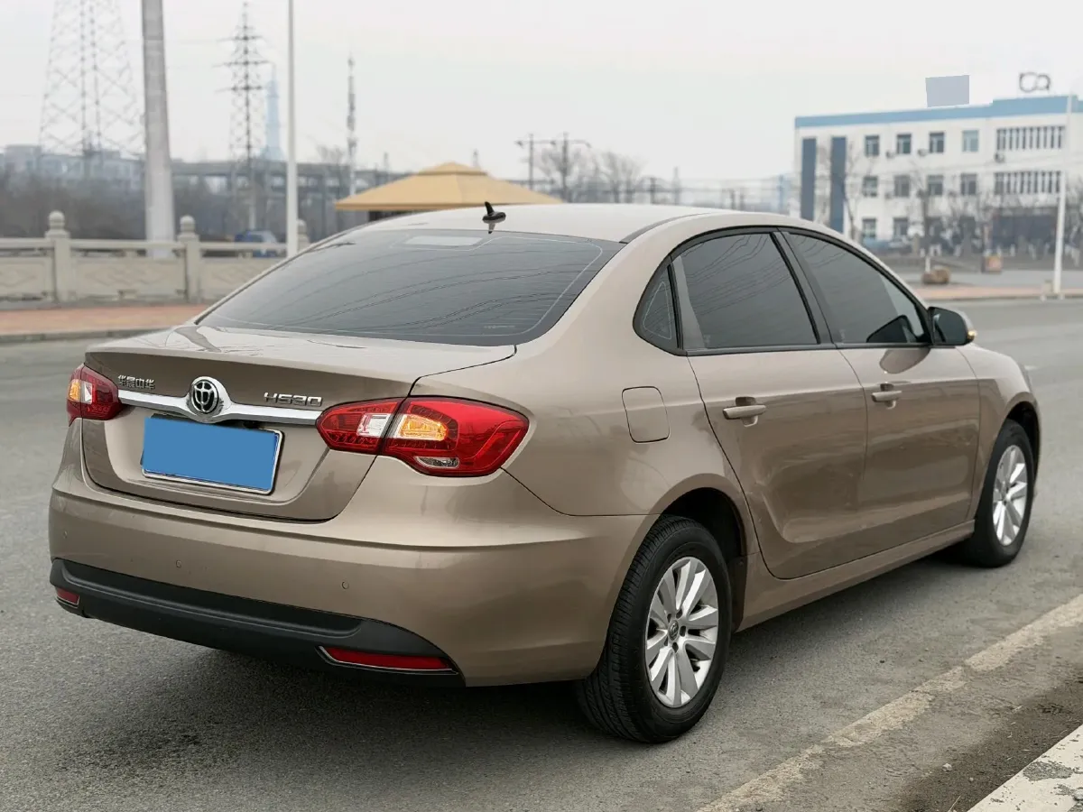 2017 Brilliance Auto H530 1.6L 118HP L4 5AT,autocango,china used car exporter,china ev exporter,chinese used car exporter,chinese used ev exporter
