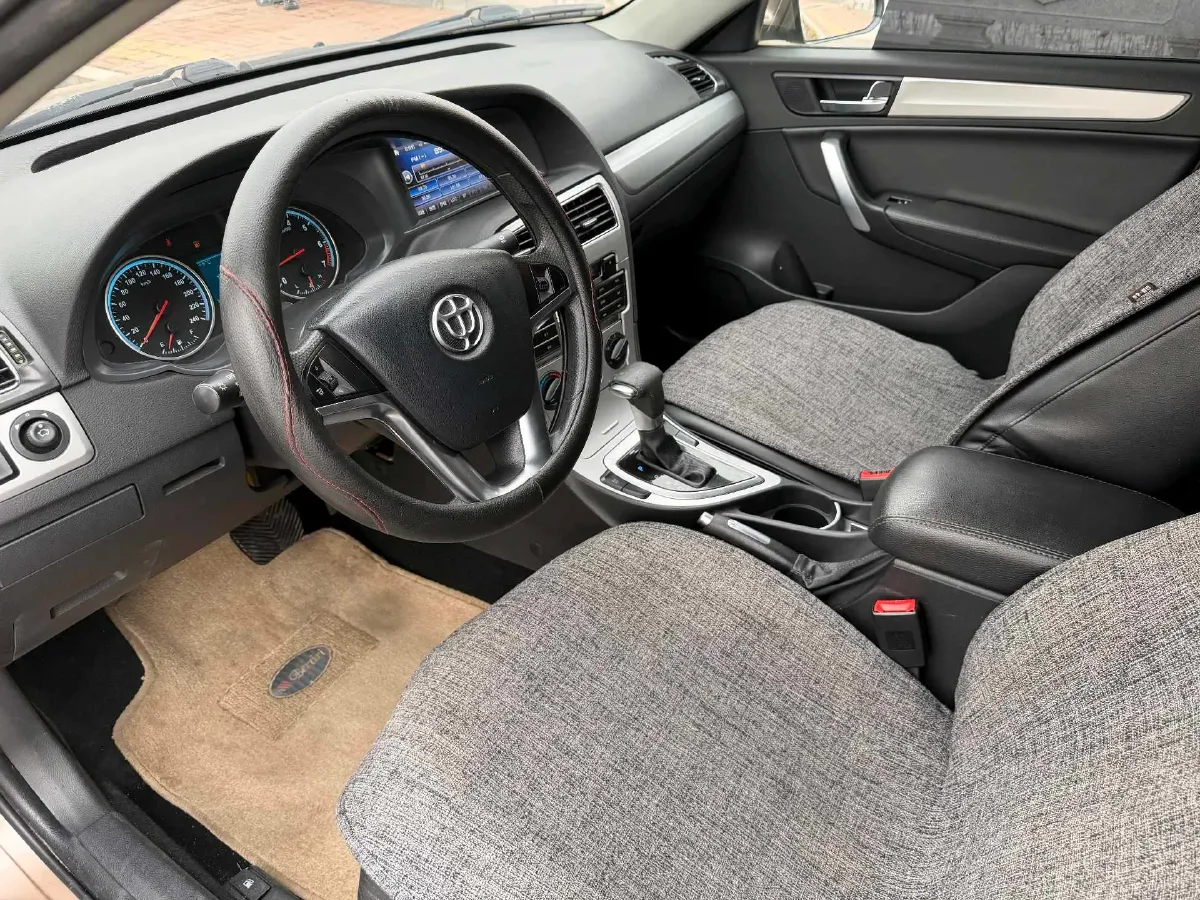 2017 Brilliance Auto H530 1.6L 118HP L4 5AT,autocango,china used car exporter,china ev exporter,chinese used car exporter,chinese used ev exporter