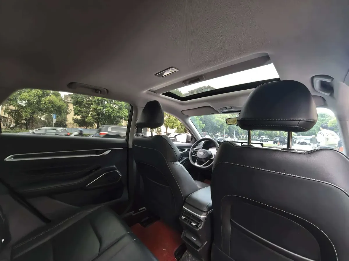 2025 Geely Emgrand 1.5L 127HP L4 CVT,autocango,china used car exporter,china ev exporter,chinese used car exporter,chinese used ev exporter