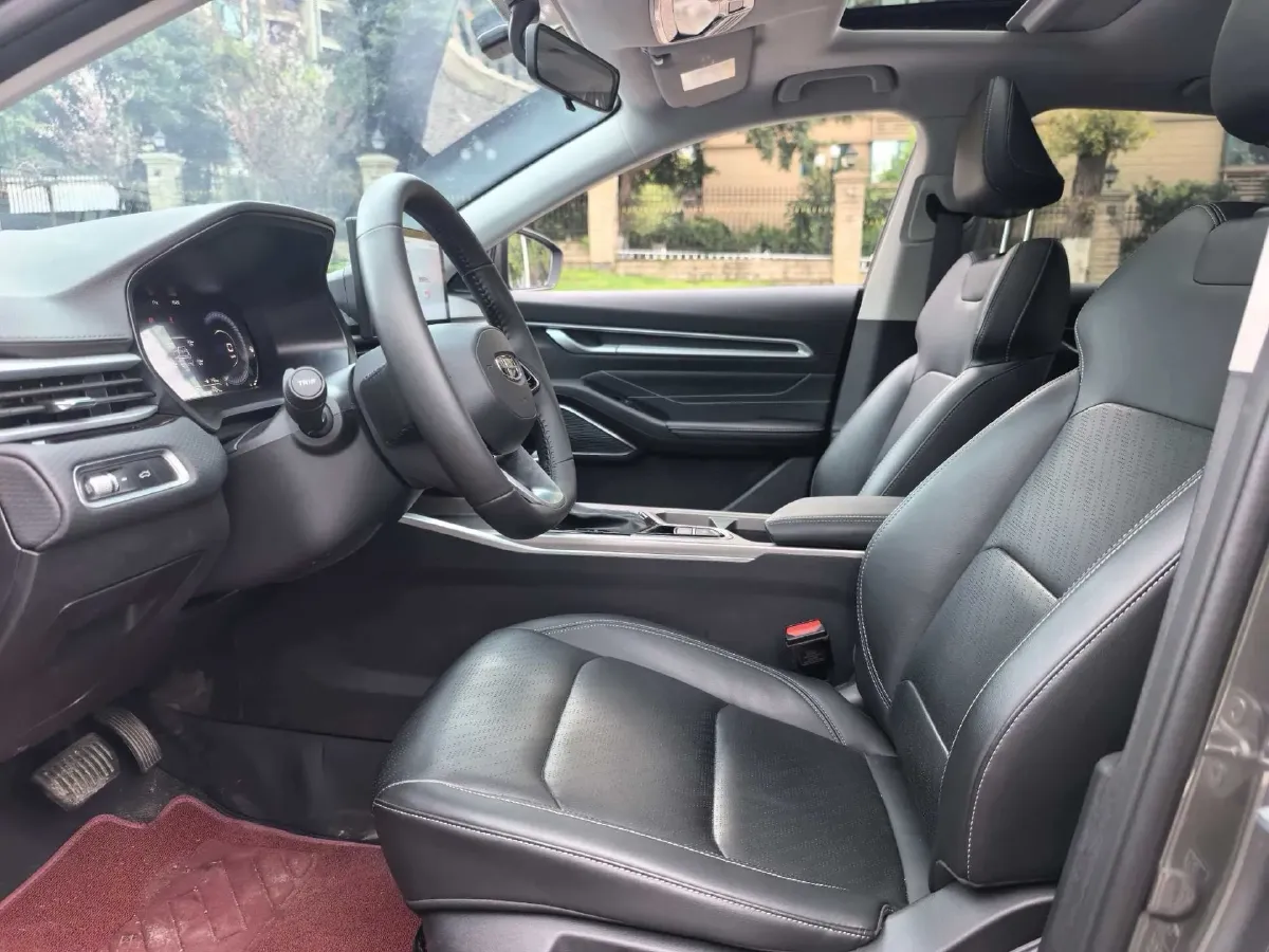 2025 Geely Emgrand 1.5L 127HP L4 CVT,autocango,china used car exporter,china ev exporter,chinese used car exporter,chinese used ev exporter