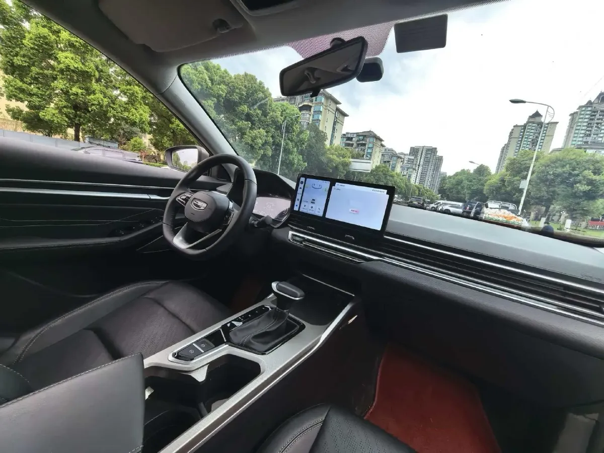 2025 Geely Emgrand 1.5L 127HP L4 CVT,autocango,china used car exporter,china ev exporter,chinese used car exporter,chinese used ev exporter