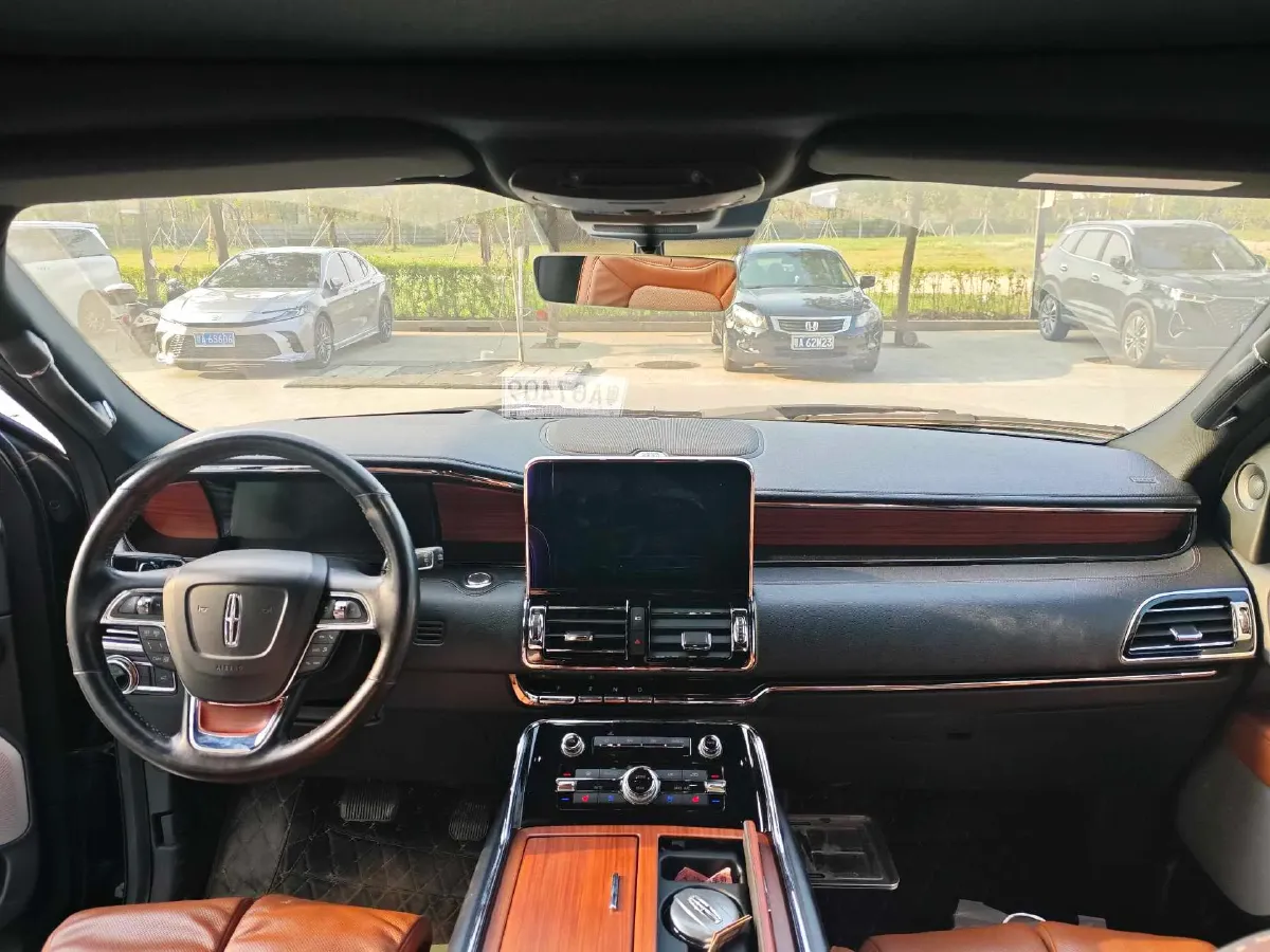 2018 Lincoln Navigator 3.5T 415HP V6 10AT,autocango,china used car exporter,china ev exporter,chinese used car exporter,chinese used ev exporter