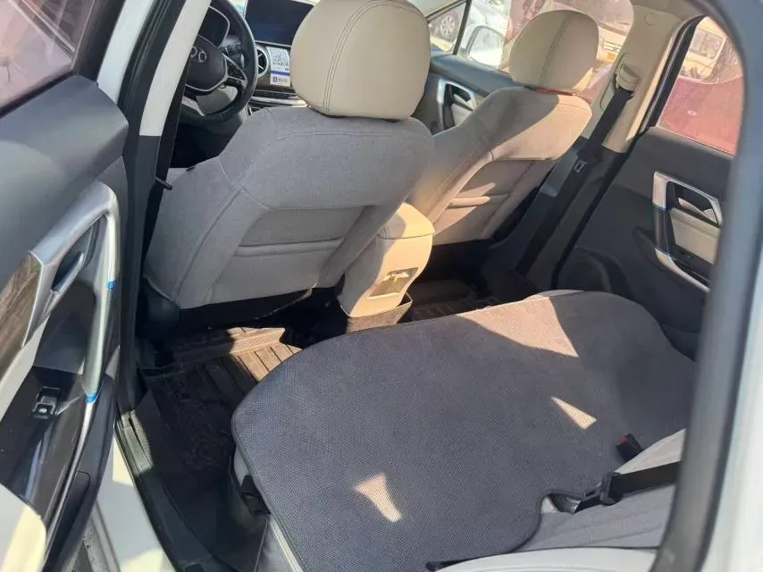 2018 BeiJing Auto EU5 BEV 53.66KWH,autocango,china used car exporter,china ev exporter,chinese used car exporter,chinese used ev exporter