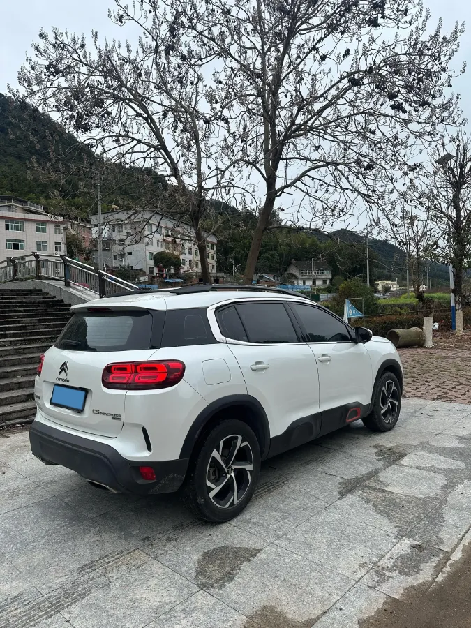 2019 Citroen C5 Aircross 1.8T 204HP L4 6AT,autocango,china used car exporter,china ev exporter,chinese used car exporter,chinese used ev exporter