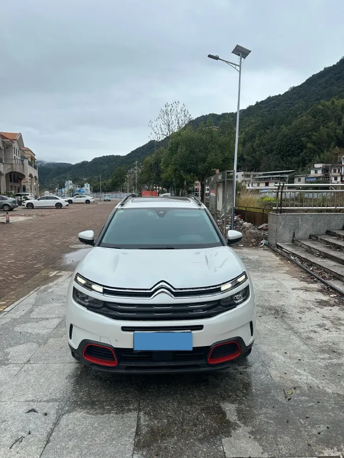2019 Citroen C5 Aircross 1.8T 204HP L4 6AT,autocango,china used car exporter,china ev exporter,chinese used car exporter,chinese used ev exporter