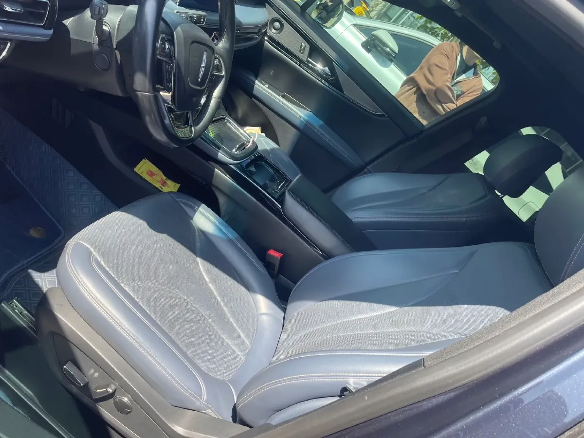 2021 Lincoln Nautilus 2.0T 245HP L4 8AT,autocango,china used car exporter,china ev exporter,chinese used car exporter,chinese used ev exporter