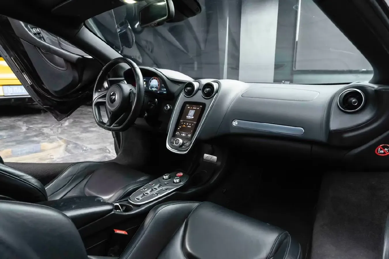 2019 Lorinser MAYBACH S Class 3.0T 367HP V6 9AT,autocango,china used car exporter,china ev exporter,chinese used car exporter,chinese used ev exporter