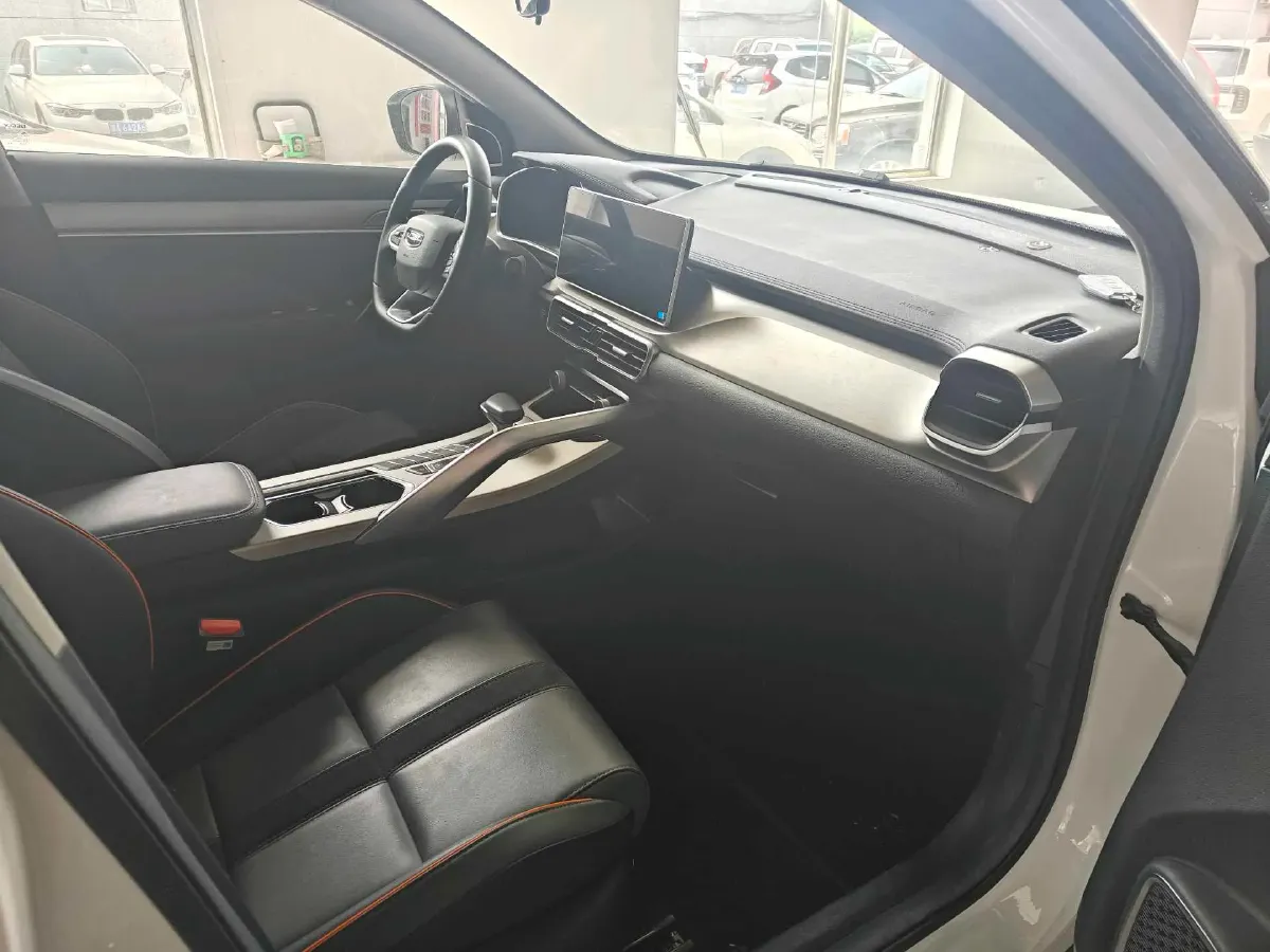 2023 Geely Coolray 1.5T 181HP L4 7DCT,autocango,china used car exporter,china ev exporter,chinese used car exporter,chinese used ev exporter