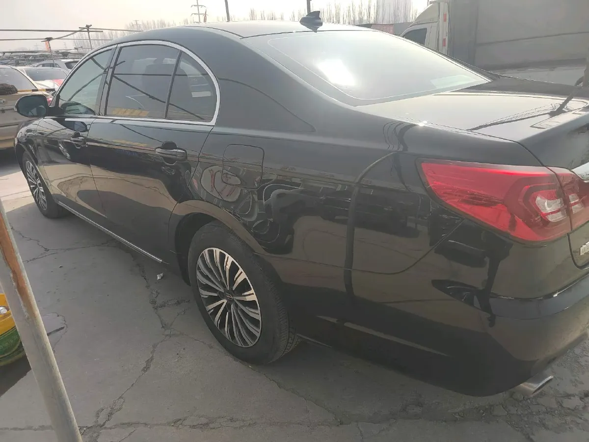 2021 HongQi H7 1.8T 188HP L4 6AT,autocango,china used car exporter,china ev exporter,chinese used car exporter,chinese used ev exporter
