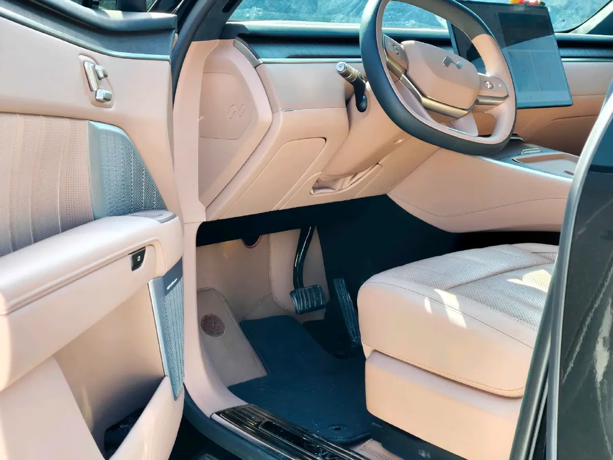 2025 ONVO L90 BEV,autocango,china used car exporter,china ev exporter,chinese used car exporter,chinese used ev exporter