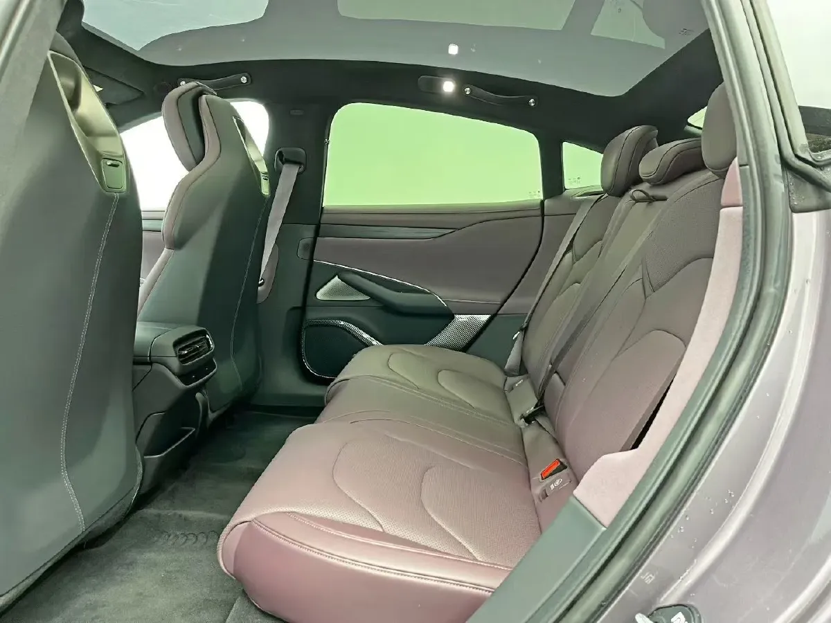 2024 MI SU7 BEV 101KWH,autocango,china used car exporter,china ev exporter,chinese used car exporter,chinese used ev exporter