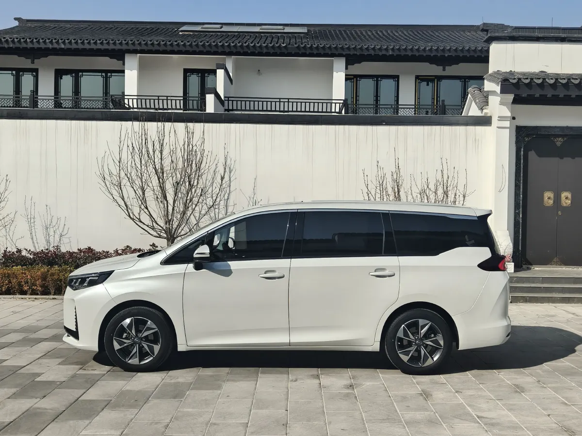 2023 GAC Trumpchi M6 1.5T 177HP L4 7DCT,autocango,china used car exporter,china ev exporter,chinese used car exporter,chinese used ev exporter