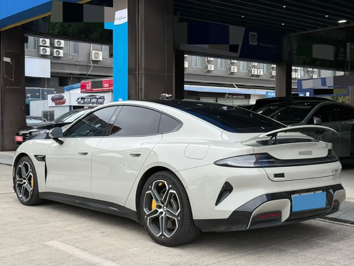 2024 MI SU7 BEV 101KWH,autocango,china used car exporter,china ev exporter,chinese used car exporter,chinese used ev exporter