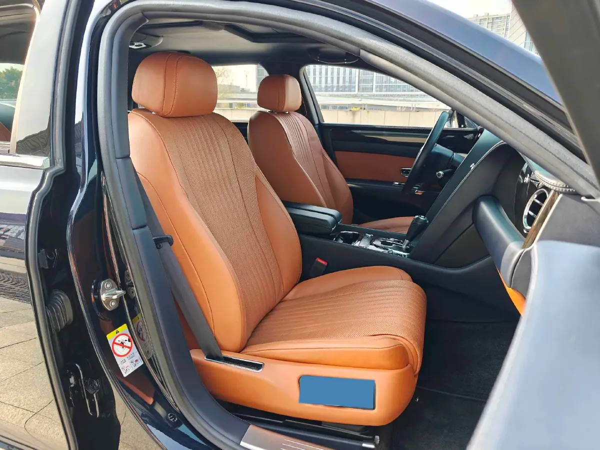 2017 Bentley Flying Spur 4.0T 528HP V8 8AT,autocango,china used car exporter,china ev exporter,chinese used car exporter,chinese used ev exporter