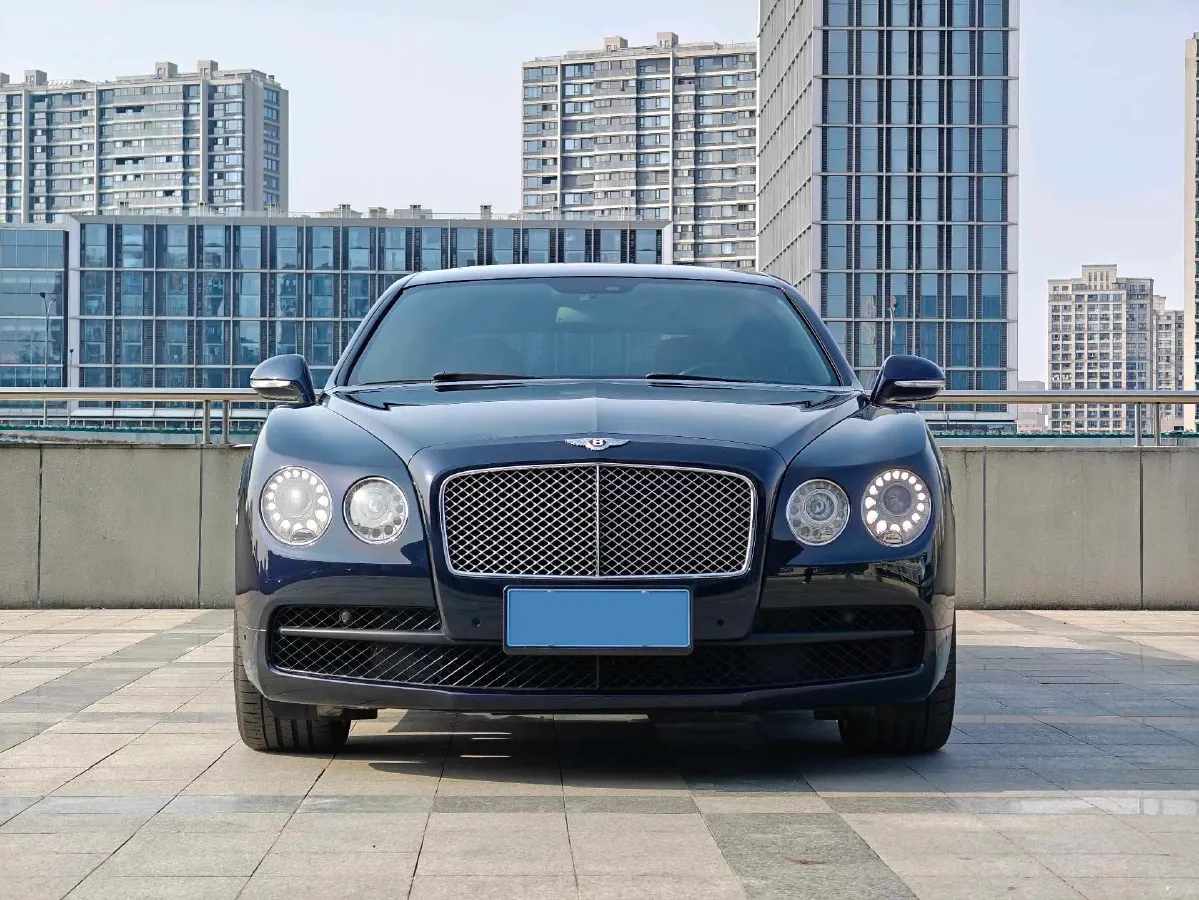 2017 Bentley Flying Spur 4.0T 528HP V8 8AT,autocango,china used car exporter,china ev exporter,chinese used car exporter,chinese used ev exporter