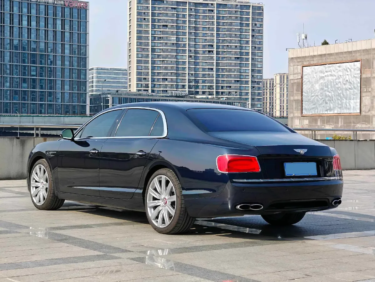 2017 Bentley Flying Spur 4.0T 528HP V8 8AT,autocango,china used car exporter,china ev exporter,chinese used car exporter,chinese used ev exporter