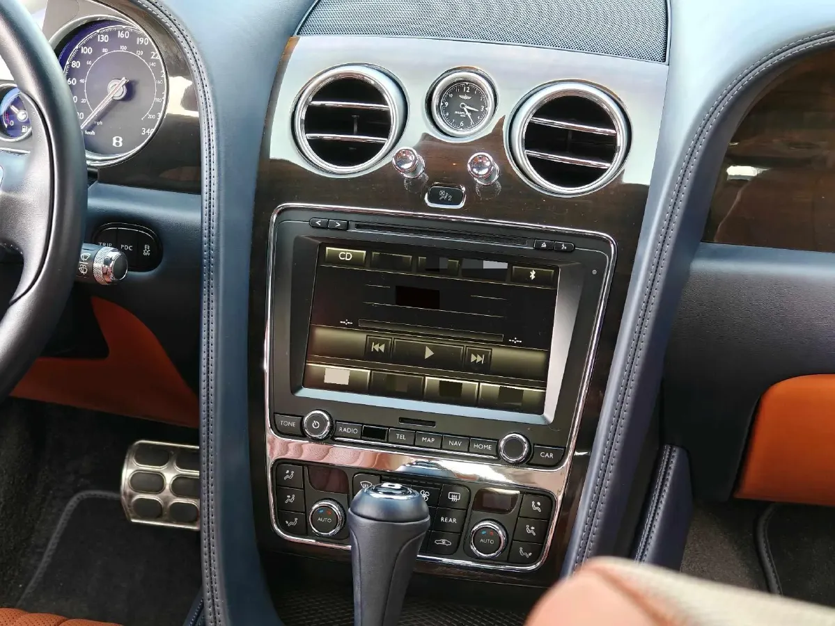 2017 Bentley Flying Spur 4.0T 528HP V8 8AT,autocango,china used car exporter,china ev exporter,chinese used car exporter,chinese used ev exporter