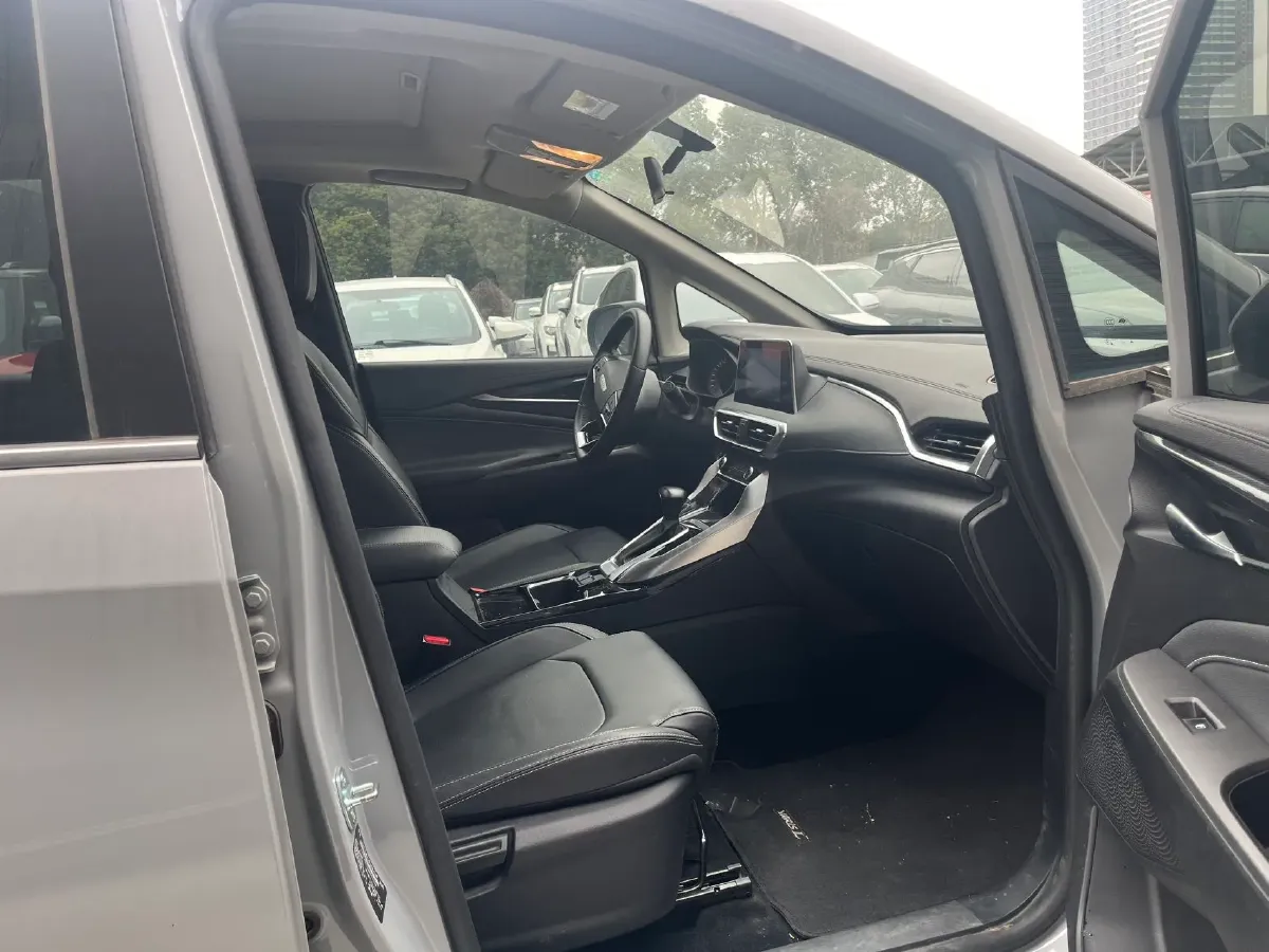 2022 MAXUS G50 1.5T 169HP L4 7DCT,autocango,china used car exporter,china ev exporter,chinese used car exporter,chinese used ev exporter