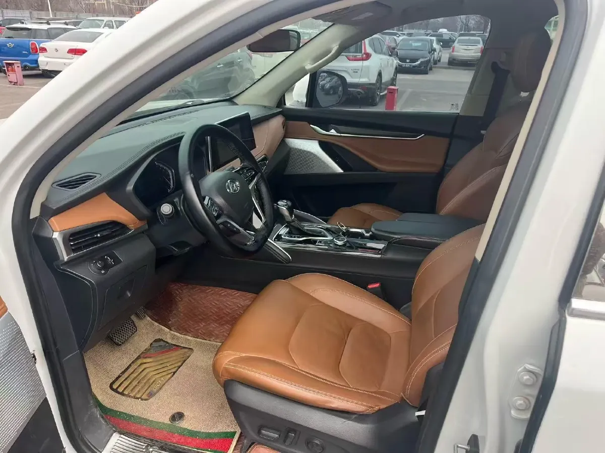 2017 MAXUS D90 2.0T 224HP L4 6AT,autocango,china used car exporter,china ev exporter,chinese used car exporter,chinese used ev exporter