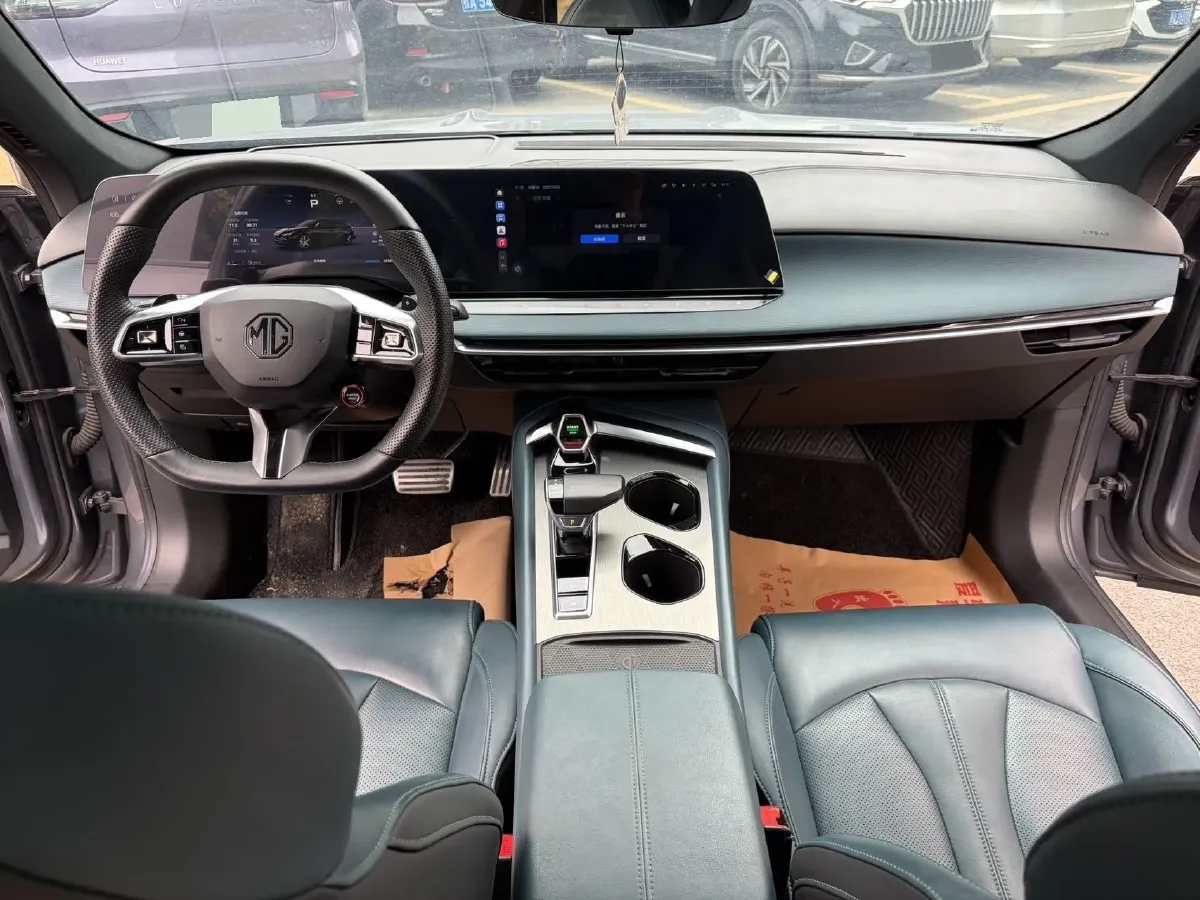 2023 MG 7 2.0T 261HP L4 9AT,autocango,china used car exporter,china ev exporter,chinese used car exporter,chinese used ev exporter