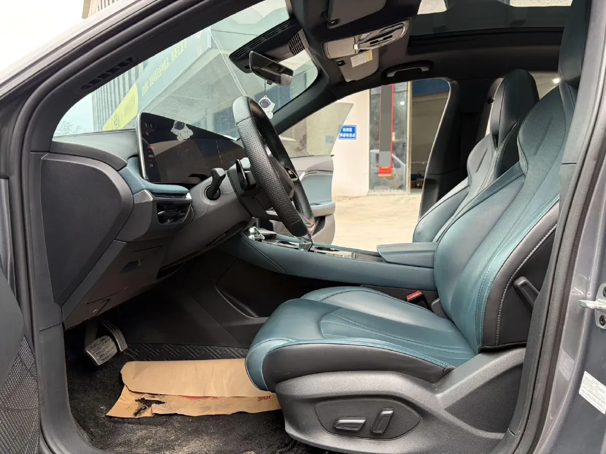 2023 MG 7 2.0T 261HP L4 9AT,autocango,china used car exporter,china ev exporter,chinese used car exporter,chinese used ev exporter