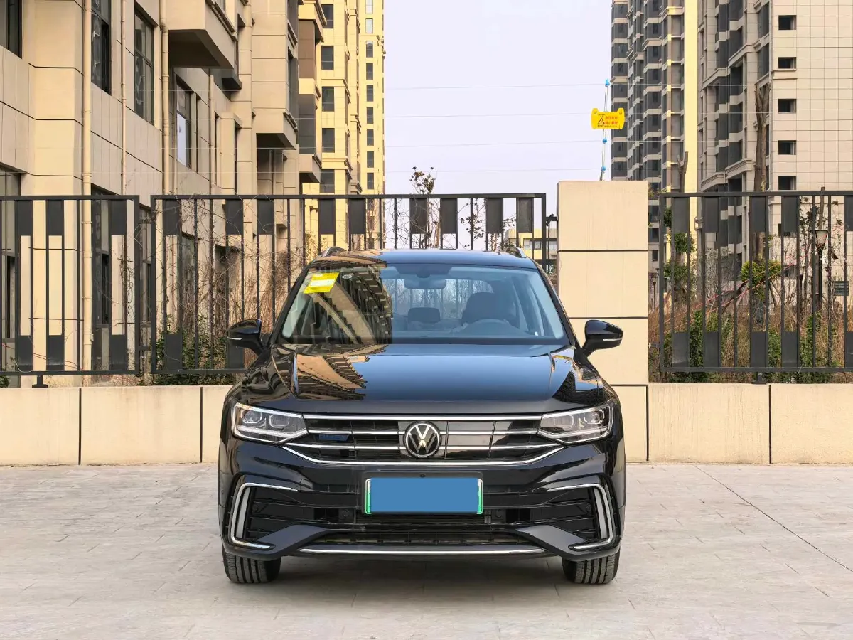2023 Volkswagen Tiguan L 1.4T 150HP L4 6DCT PHEV 13KWH,autocango,china used car exporter,china ev exporter,chinese used car exporter,chinese used ev exporter