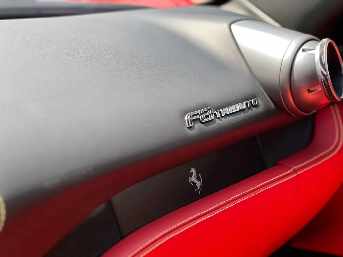 2019 Aston Martin DB11 5.2T 639HP V12 8AT,autocango,china used car exporter,china ev exporter,chinese used car exporter,chinese used ev exporter