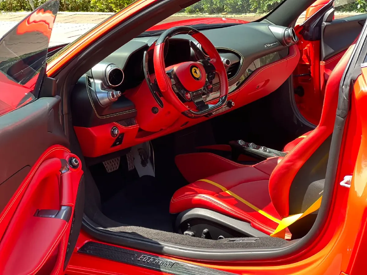 2019 Aston Martin DB11 5.2T 639HP V12 8AT,autocango,china used car exporter,china ev exporter,chinese used car exporter,chinese used ev exporter