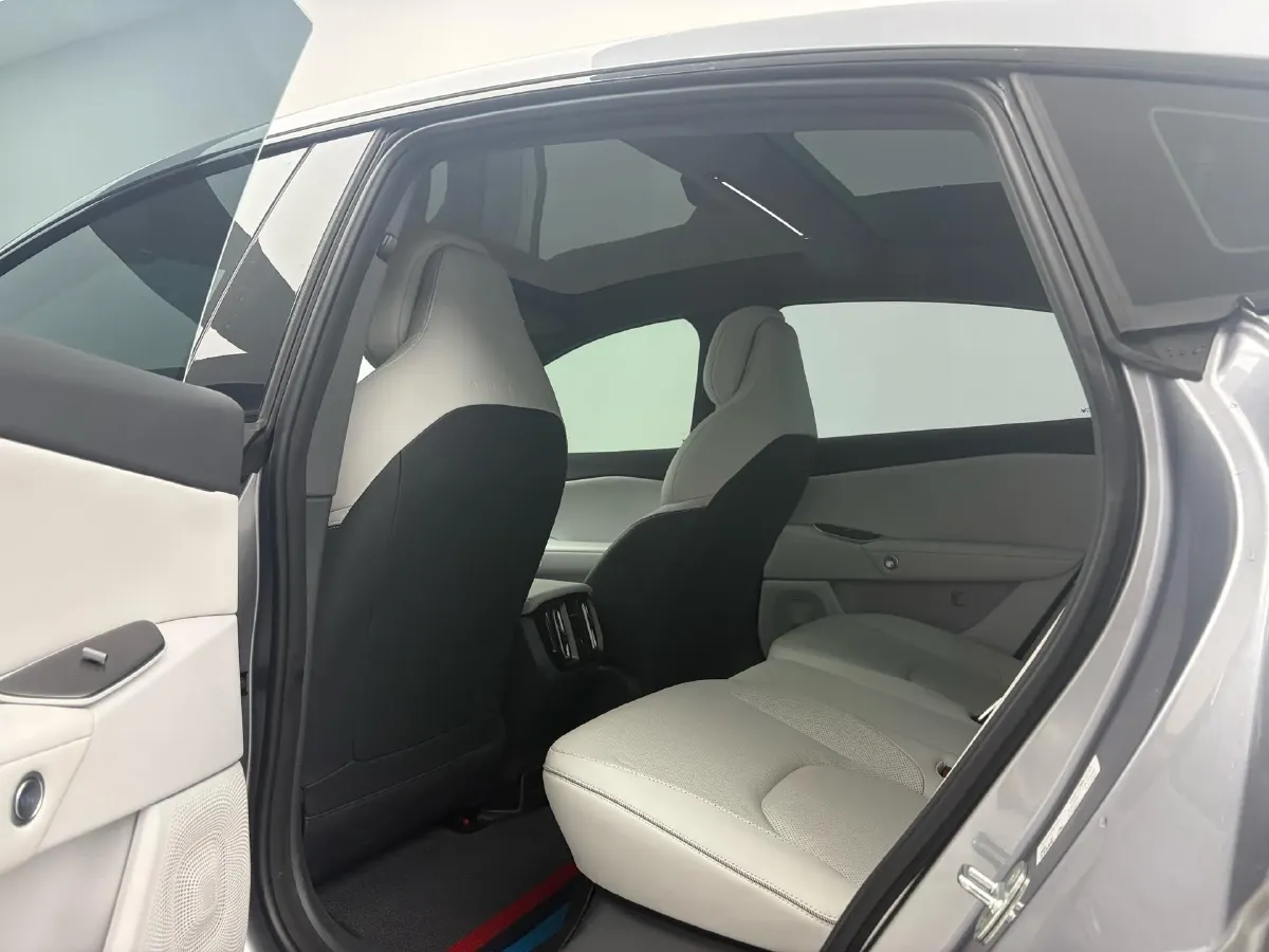 2025 ARCFOX αS5 BEV,autocango,china used car exporter,china ev exporter,chinese used car exporter,chinese used ev exporter