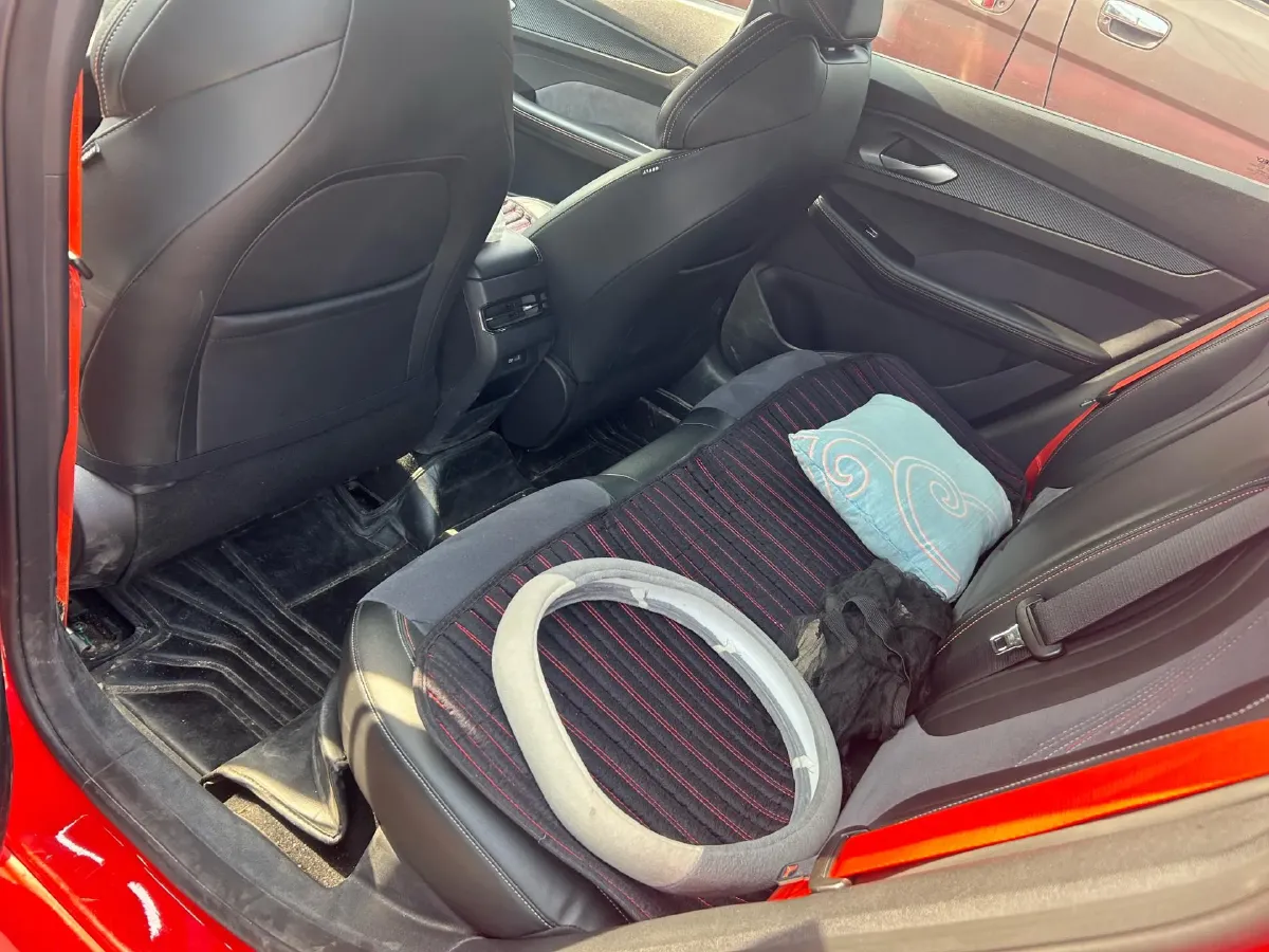 2022 Geely Binray 1.5T 181HP L4 7DCT,autocango,china used car exporter,china ev exporter,chinese used car exporter,chinese used ev exporter