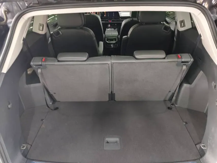 2025 Volkswagen Talagon 2.0T 220HP L4 7DCT,autocango,china used car exporter,china ev exporter,chinese used car exporter,chinese used ev exporter