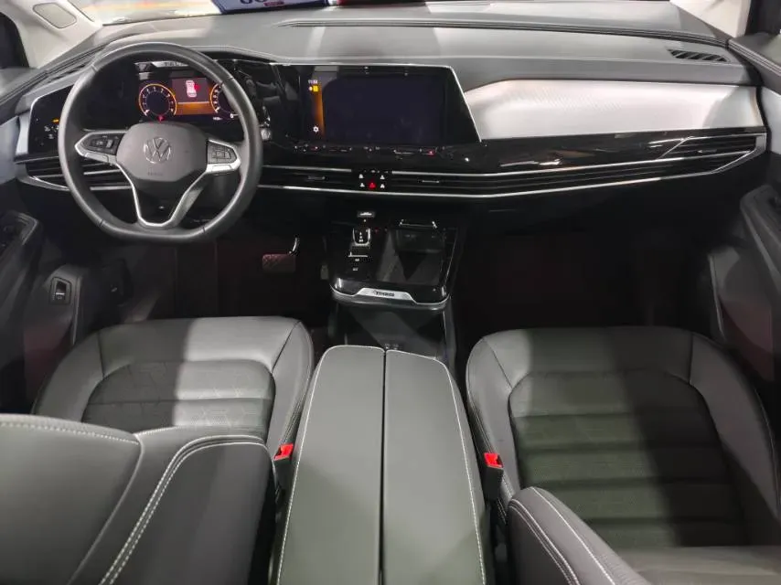 2025 Volkswagen Talagon 2.0T 220HP L4 7DCT,autocango,china used car exporter,china ev exporter,chinese used car exporter,chinese used ev exporter